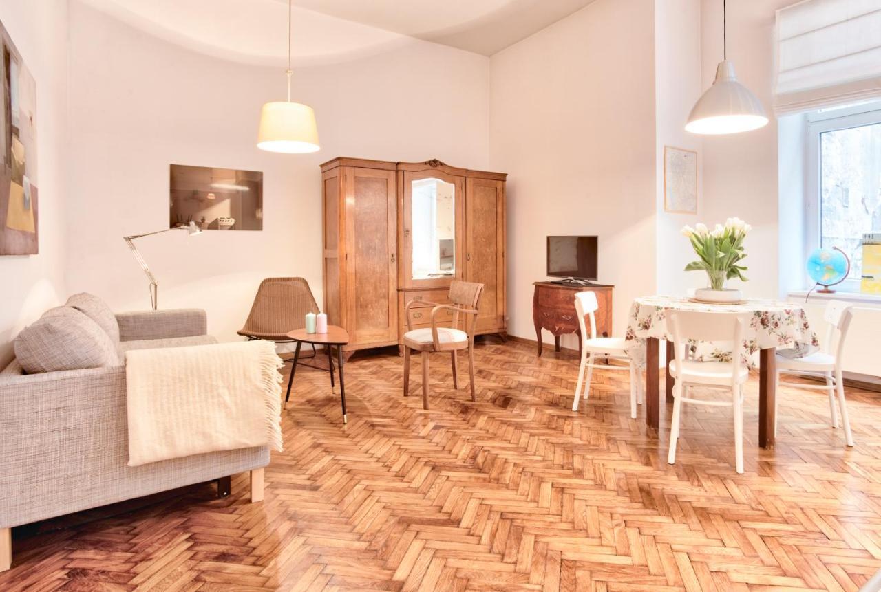 Tyzenhauz Apartments Economy Красков Екстериор снимка