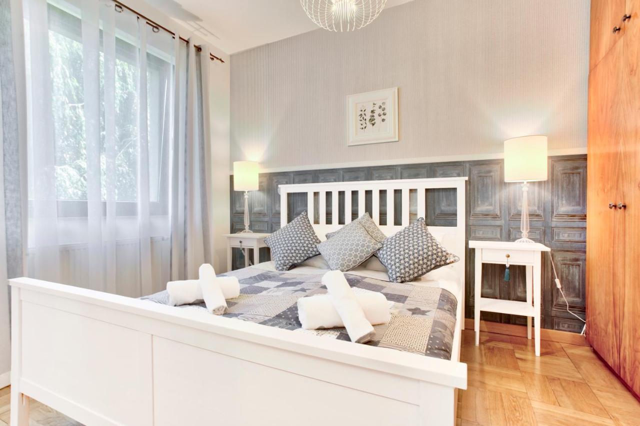 Tyzenhauz Apartments Economy Красков Екстериор снимка