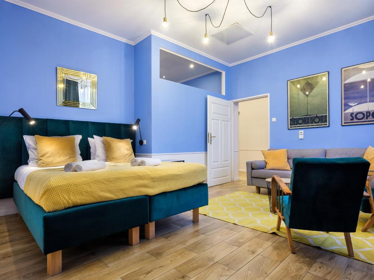 Tyzenhauz Apartments Economy Красков Екстериор снимка
