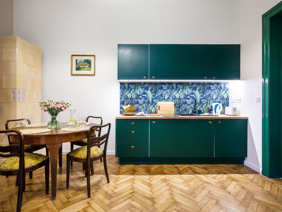 Tyzenhauz Apartments Economy Красков Екстериор снимка