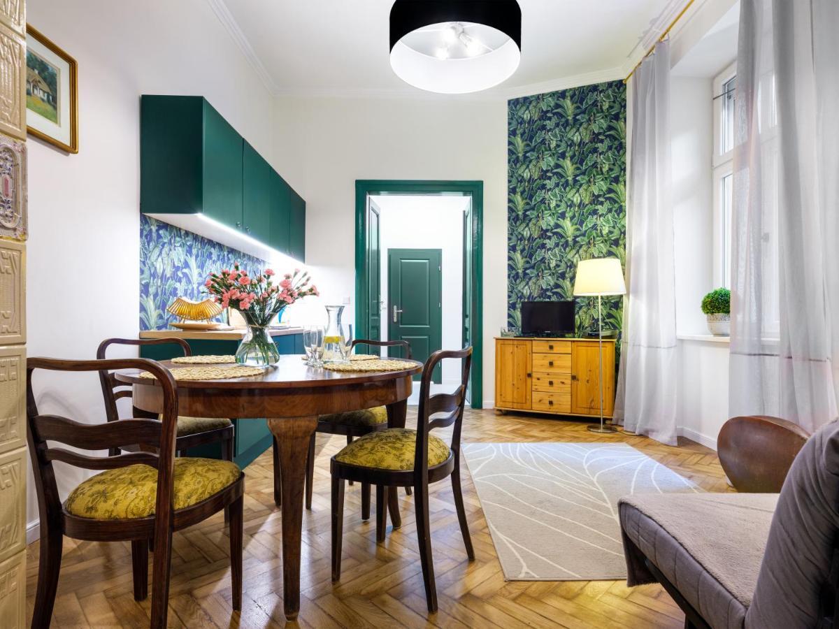 Tyzenhauz Apartments Economy Красков Екстериор снимка