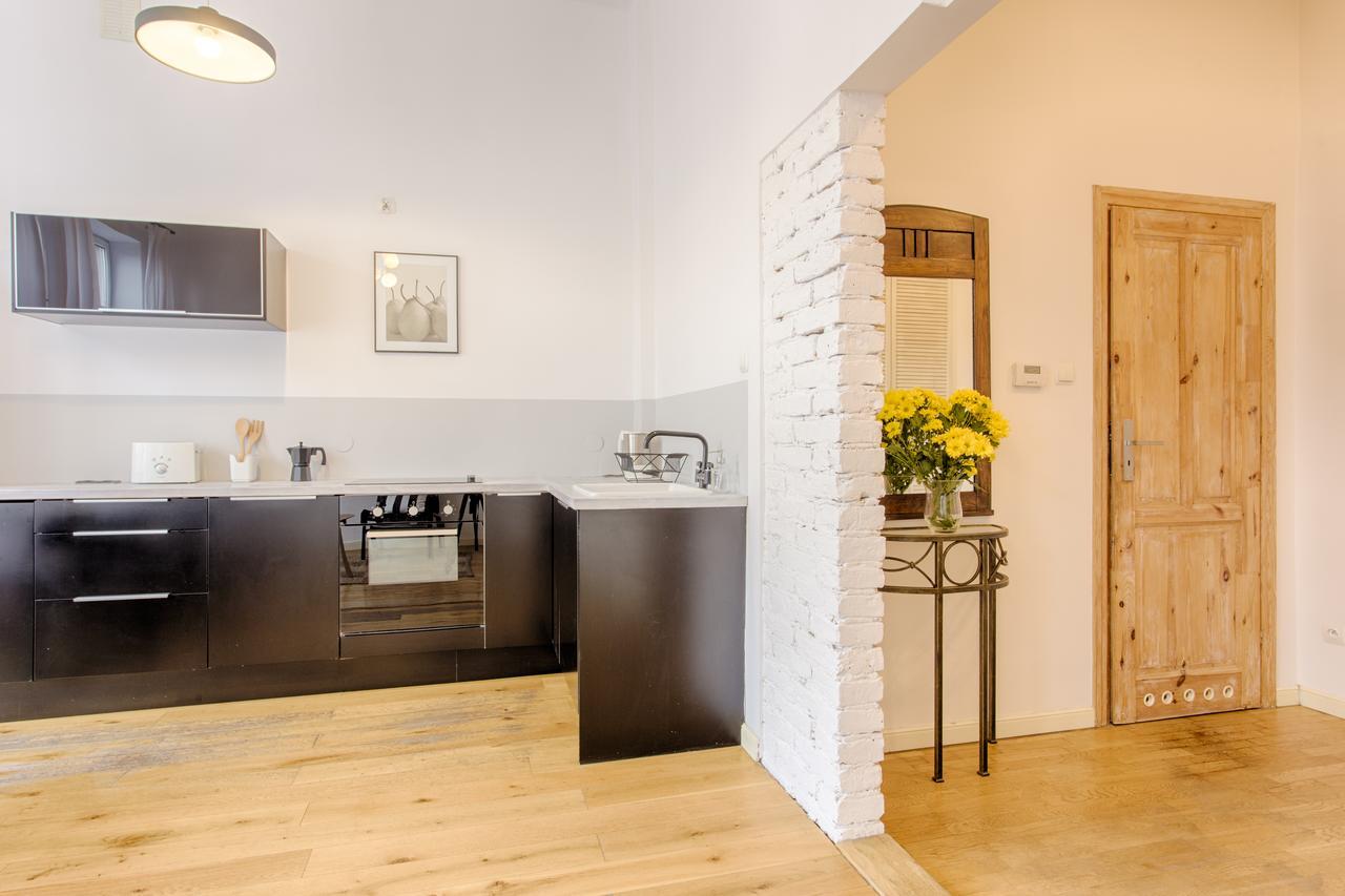 Tyzenhauz Apartments Economy Красков Стая снимка